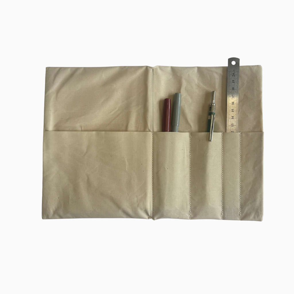 OILSKIN ORGANIZER